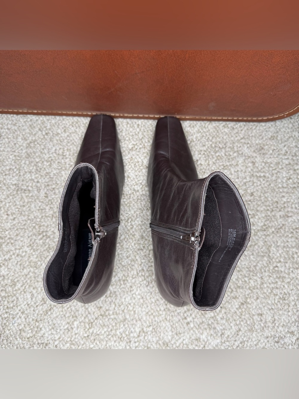 Etienne Aigner heeled ankle boots - Picture 8 of 13
